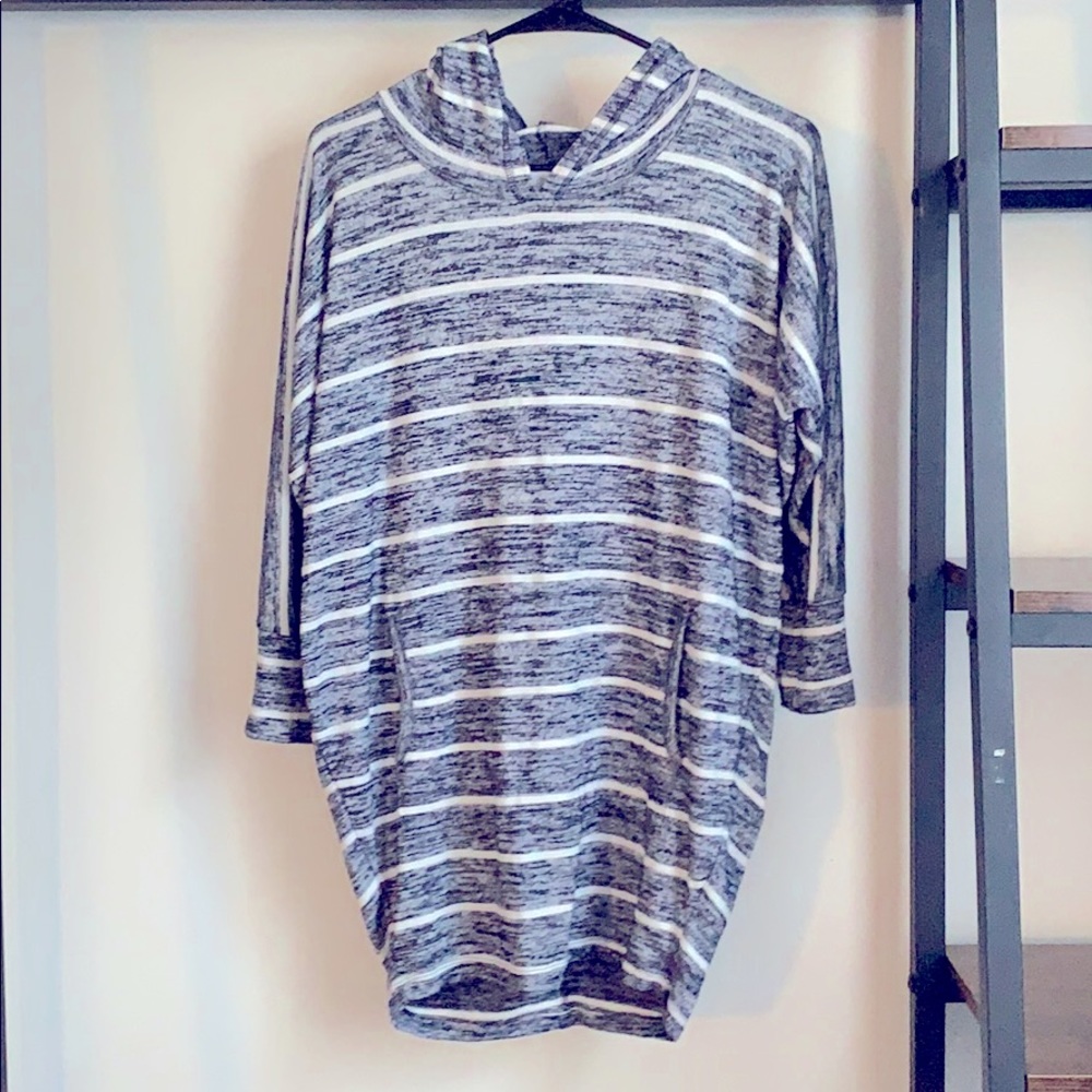 Stripped long sleeve hoodie